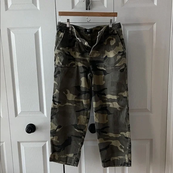 Kut from the Kloth Green Camo Barrel Pants - Picture 1 of 4